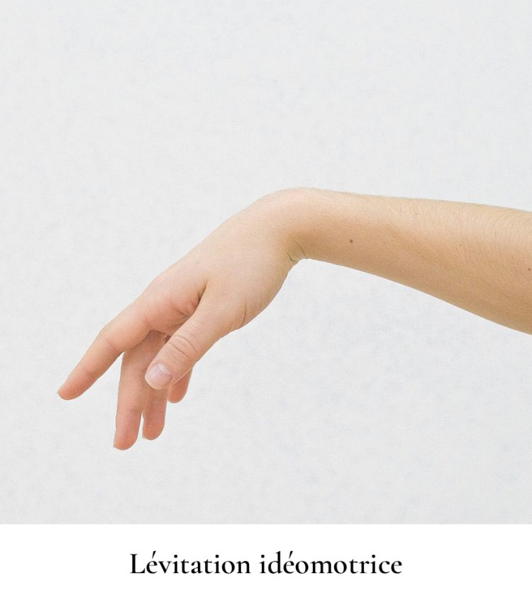 main lévitation 1